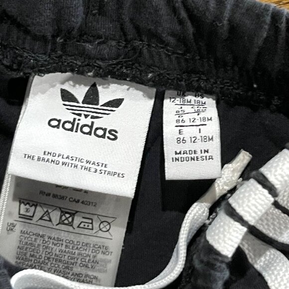 Set Of 3 Kids Shorts Adidas H&M & Orange Chevron Print Sizes 12M & 6-7Y - Picture 2 of 4